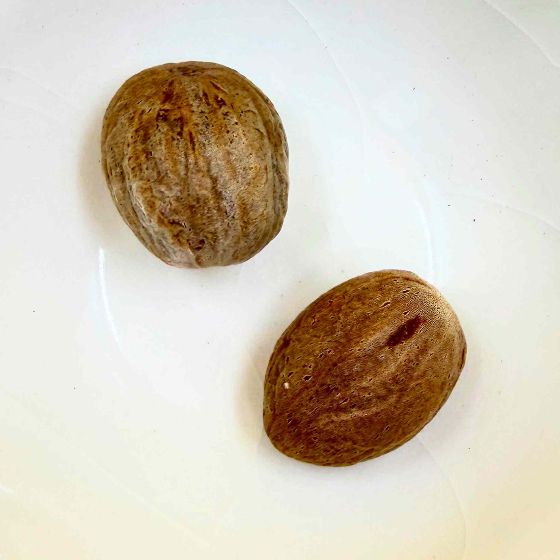 Nutmeg Whole Organic