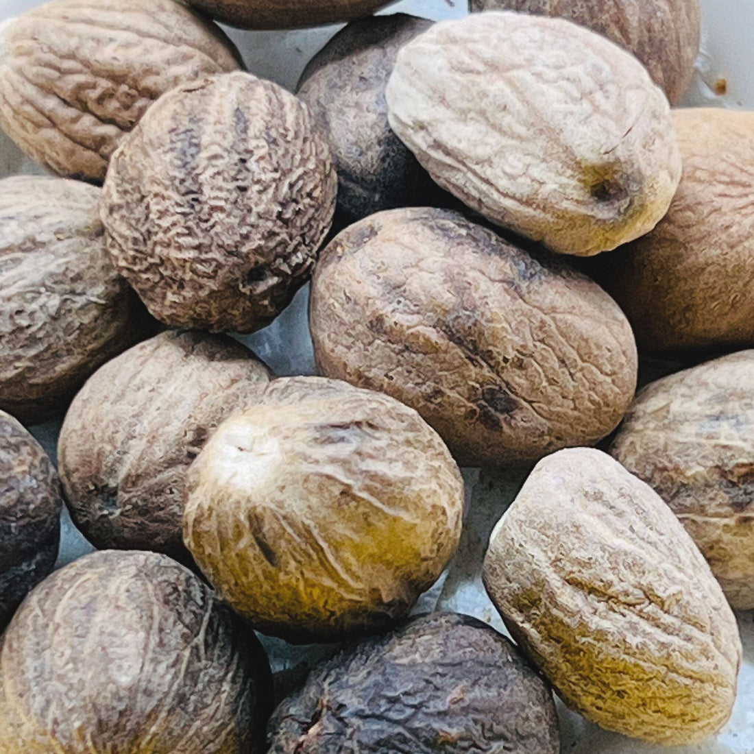 Nutmeg Whole Organic